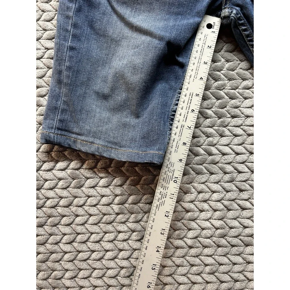 Levis pre owned